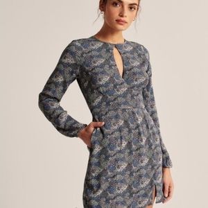 Abercrombie & Fitch Fit to Flatter Blue Floral Mini Dress-XS